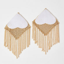 Load image into Gallery viewer, 1Pair Rivet Nipple Cover Reusable Self Adhesive Round Shape Bra Nipple Pasties Women Chain Edge Tassel Breast Protector Stickers
